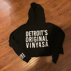 Cropped sweat shirt
